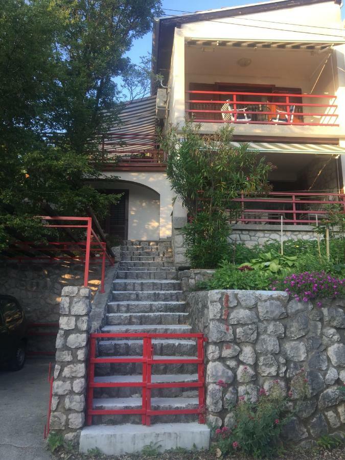 Apartman Cvenkica Omisalj Bagian luar foto