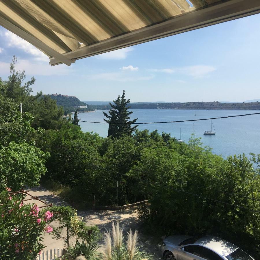 Apartman Cvenkica Omisalj Bagian luar foto